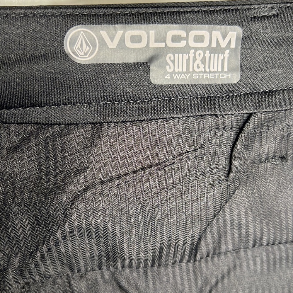 Volcom Men's Size 30 Kerosene Hybrid Short 4 Way … - image 4